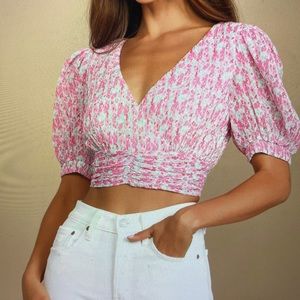 Open back floral crop top. Only worn once!